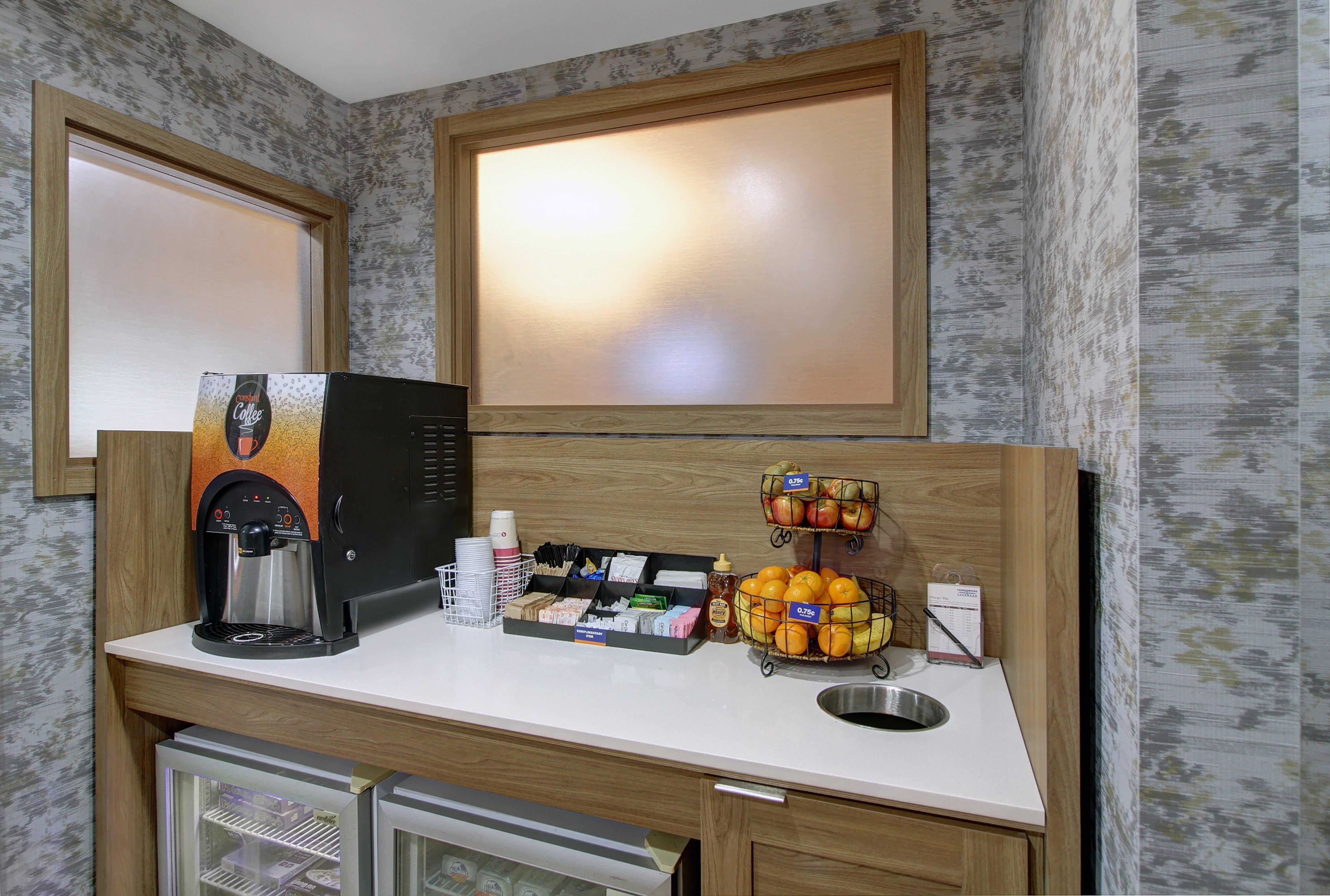 Candlewood Suites Winchester By Ihg Exterior foto