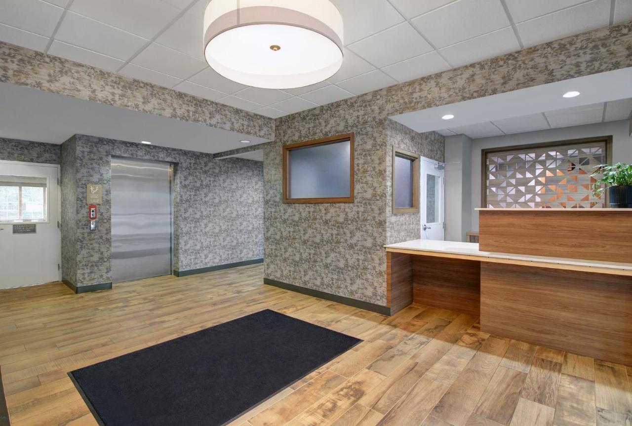 Candlewood Suites Winchester By Ihg Exterior foto
