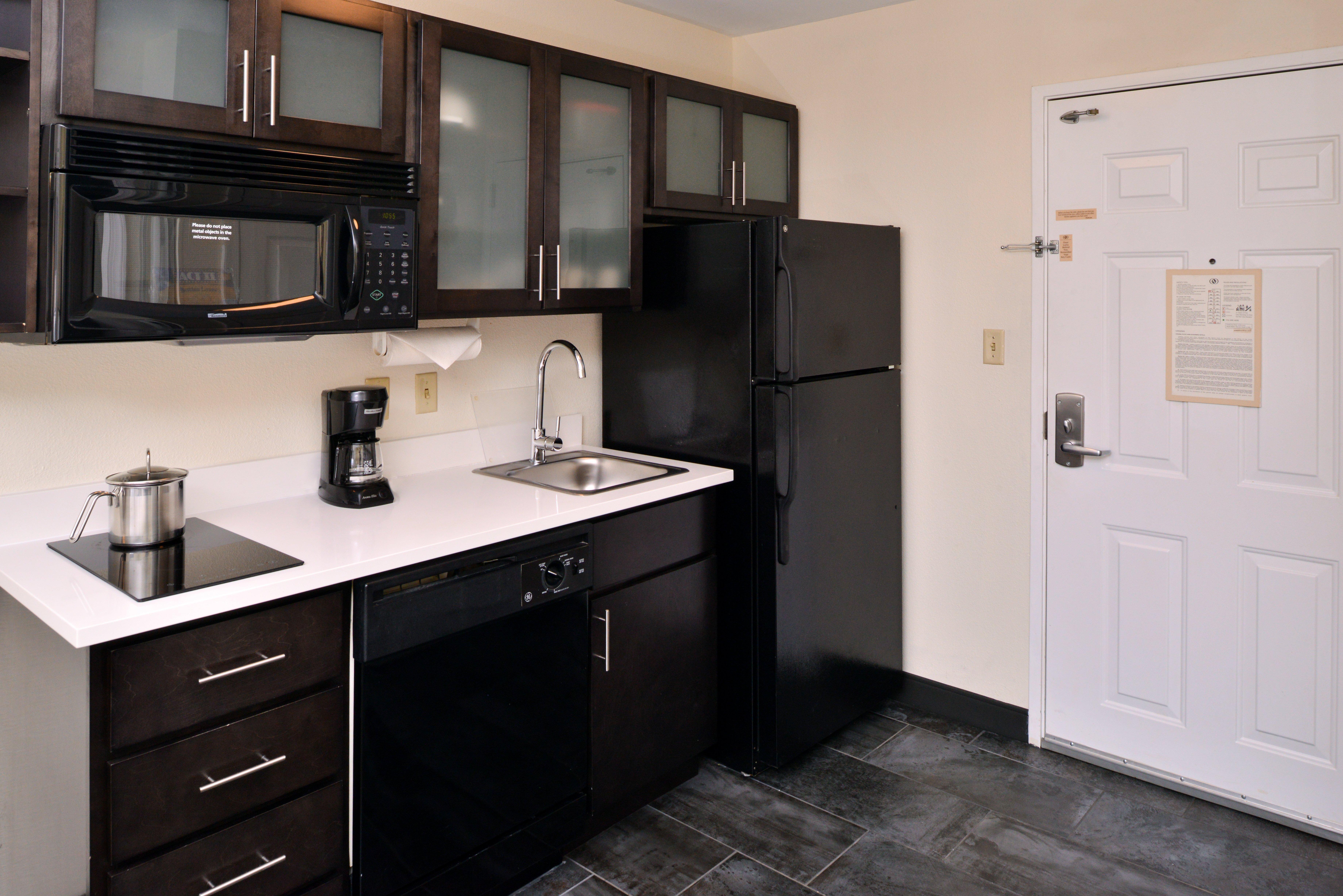 Candlewood Suites Winchester By Ihg Exterior foto